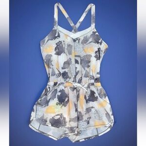 Lululemon Be Free Runsie Mini Art Pop White Multicolor Romper Sz 4 Worn Twice